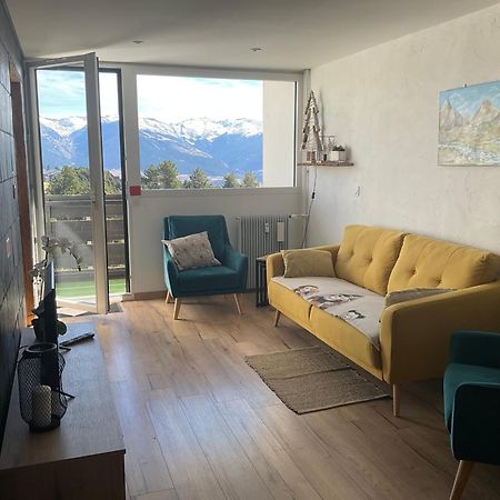 Appartement Tres Lumineux Egat Extérieur photo